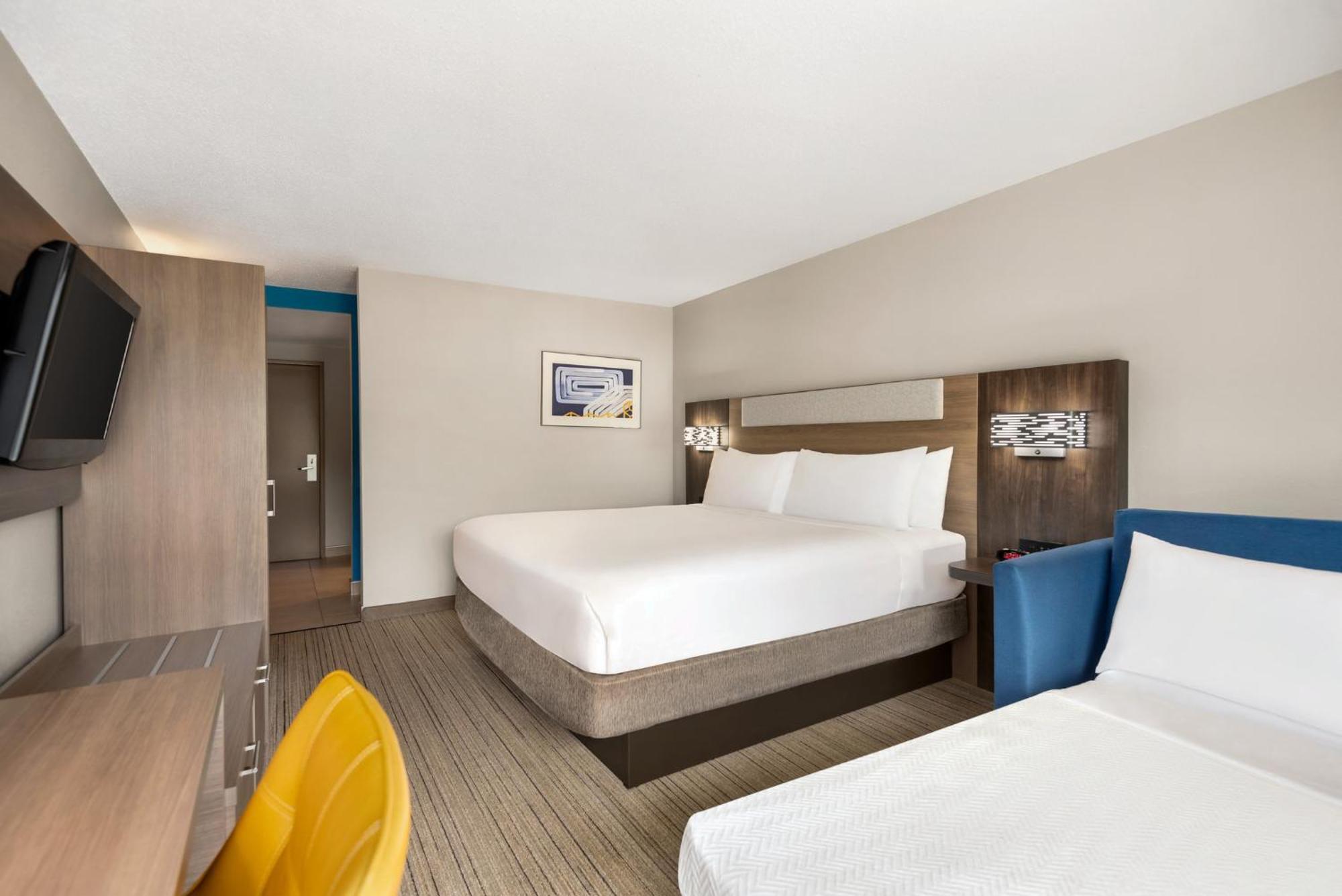 Holiday Inn Express Hotel & Suites Fredericksburg By Ihg Zewnętrze zdjęcie